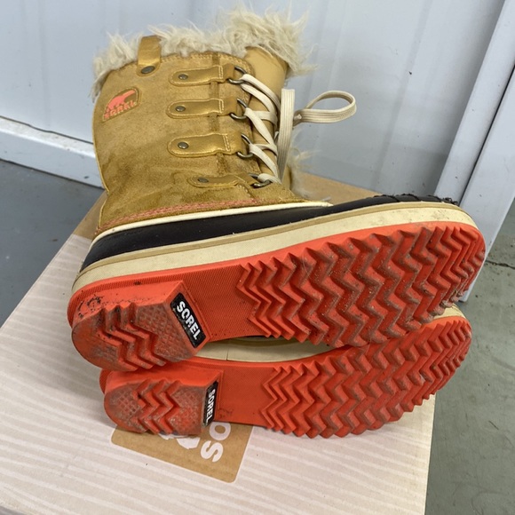Sorel winter boots - Picture 2 of 2
